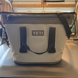Yeti Soft Cooler Tote in Light Gray with Black Accents